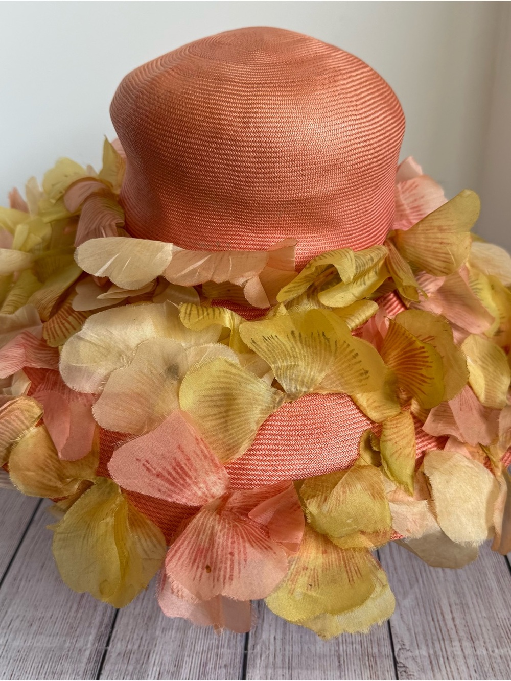 CHRISTIAN DIOR Vintage 60’s Chapeaux Straw Floral Hat - Picture 3 of 8
